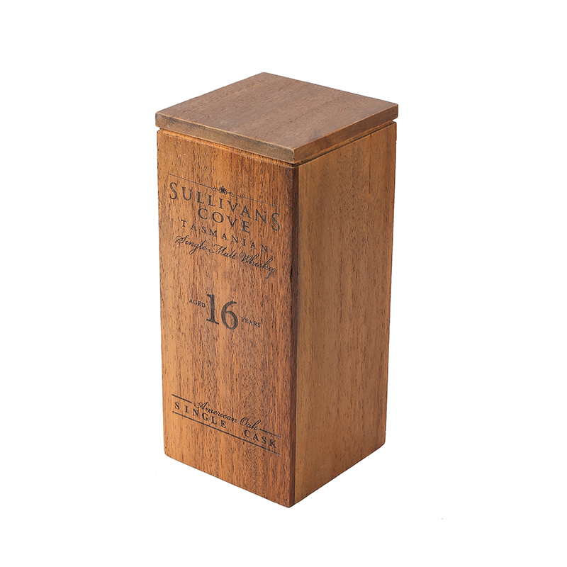 Kvalitný drevený úložný box štvorcového tvaru s krytom